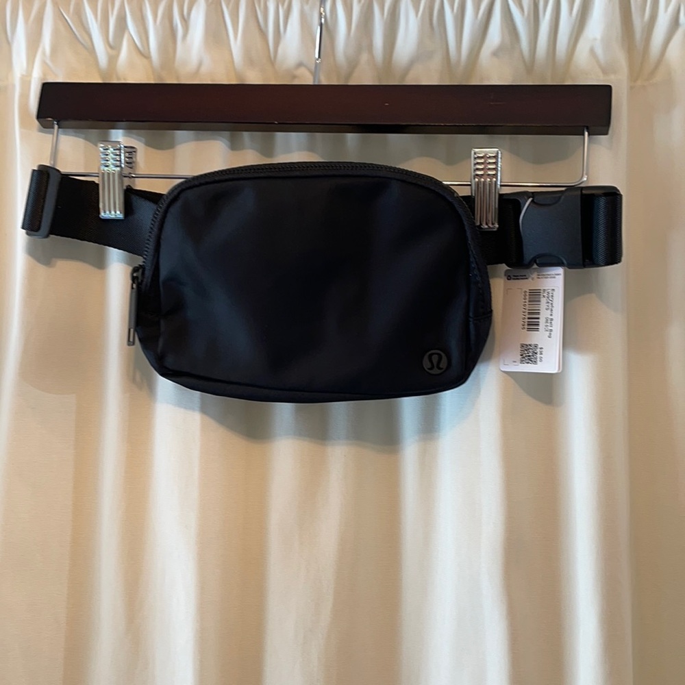 Everywhere Belt Bag